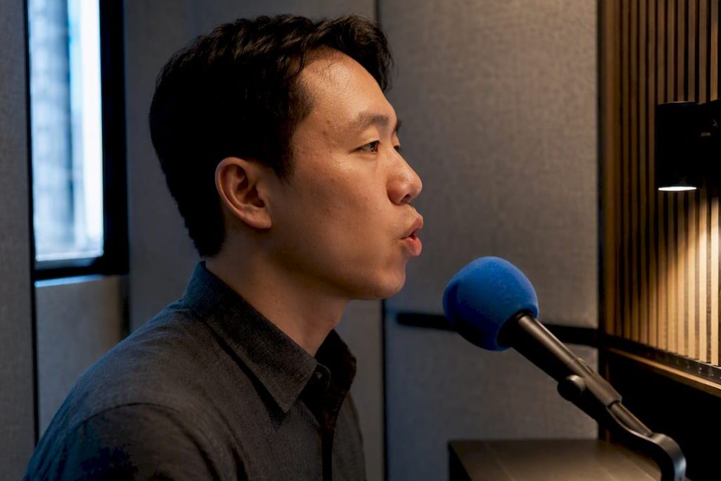 Adult learner practising Mandarin tones